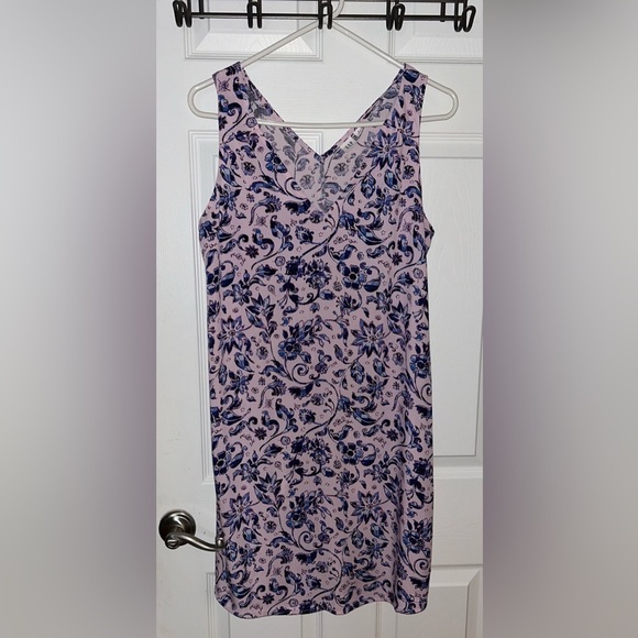 GAP Dresses & Skirts - GAP Floral V-Neck Blue & Pink Dress Small